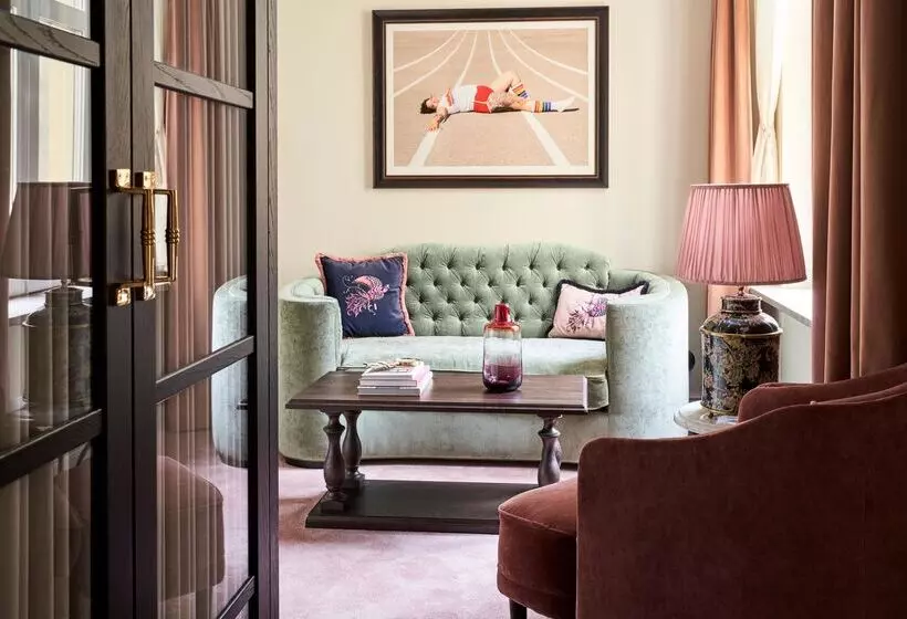 Fotos del hotel Mj's:  2