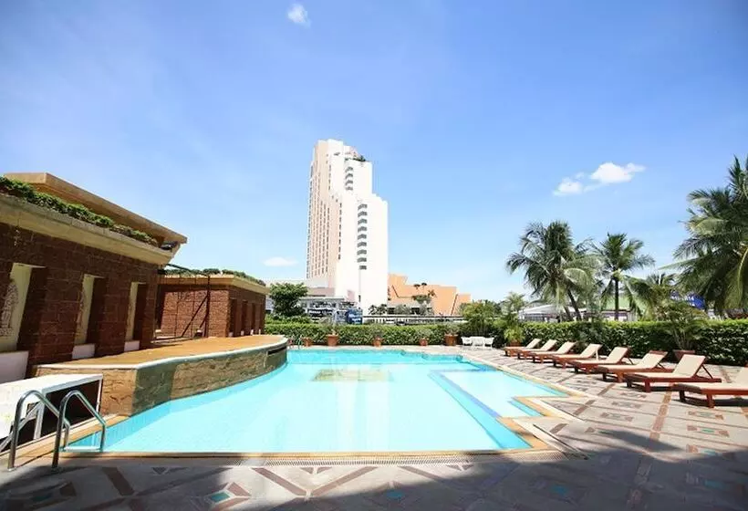 Kosa  & Shopping Mall