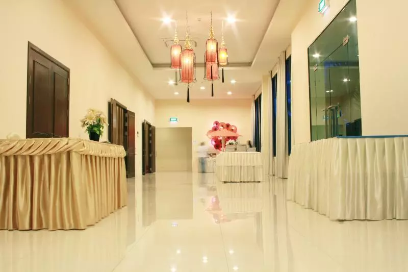 Fotos del hotel Tropicana:  2