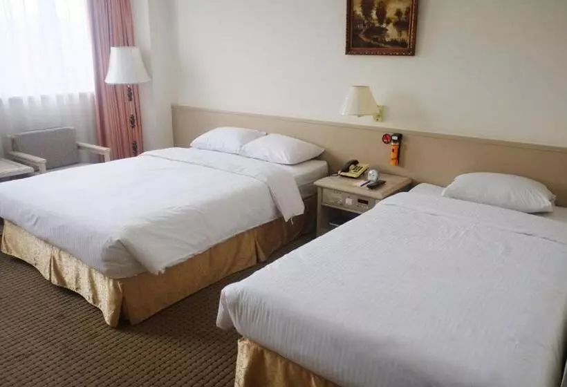 Fotos del hotel Emperor Hotel:  5