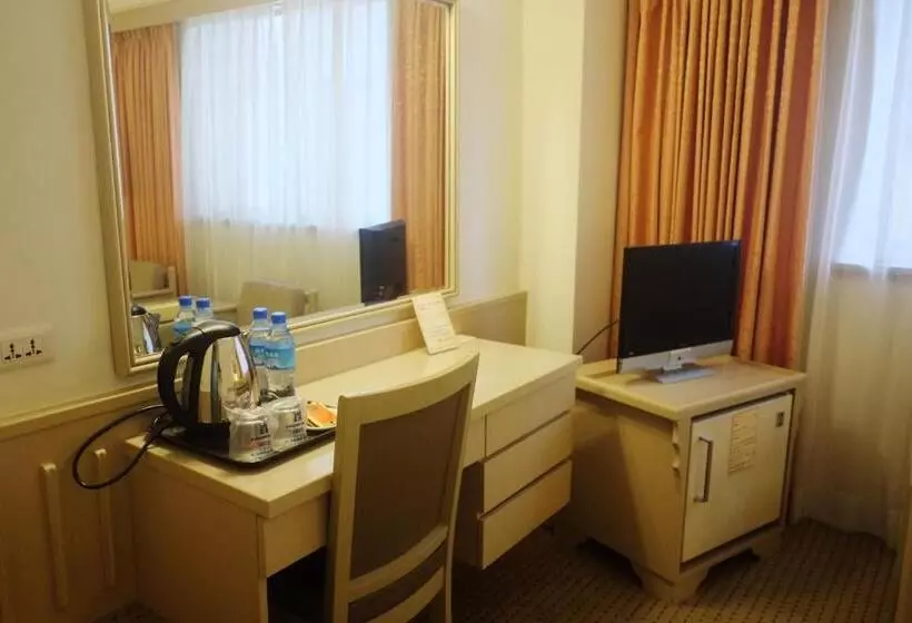 Fotos del hotel Emperor Hotel:  14