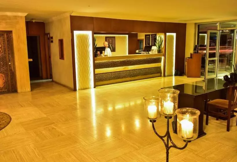 Fotos del hotel Gurkent:  15