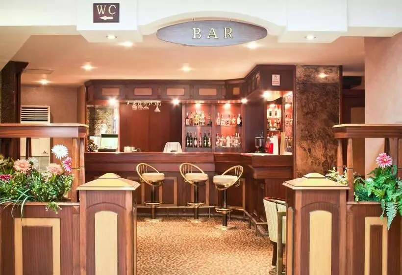 Fotos del hotel Klas:  11