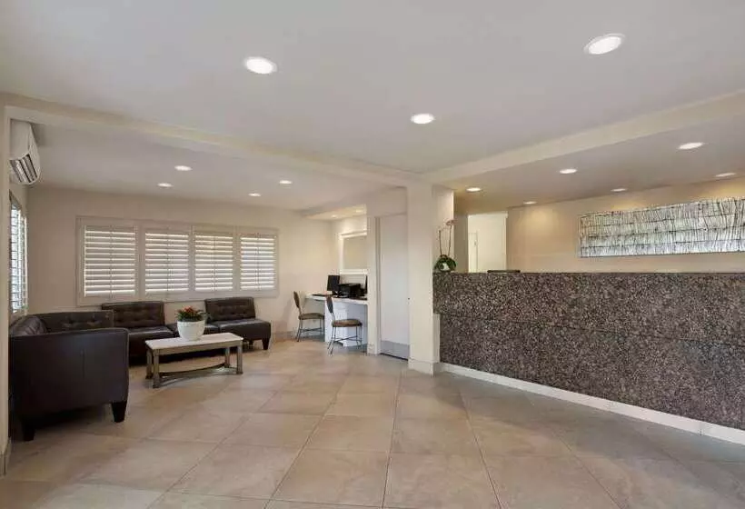 Fotos del hotel Days Inn By Wyndham San Diego  Circle:  3