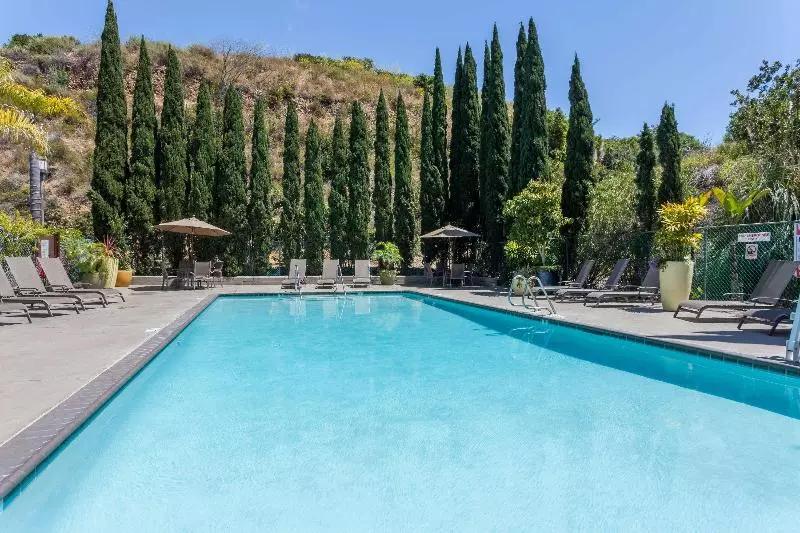 Fotos del hotel Days Inn By Wyndham San Diego  Circle:  2