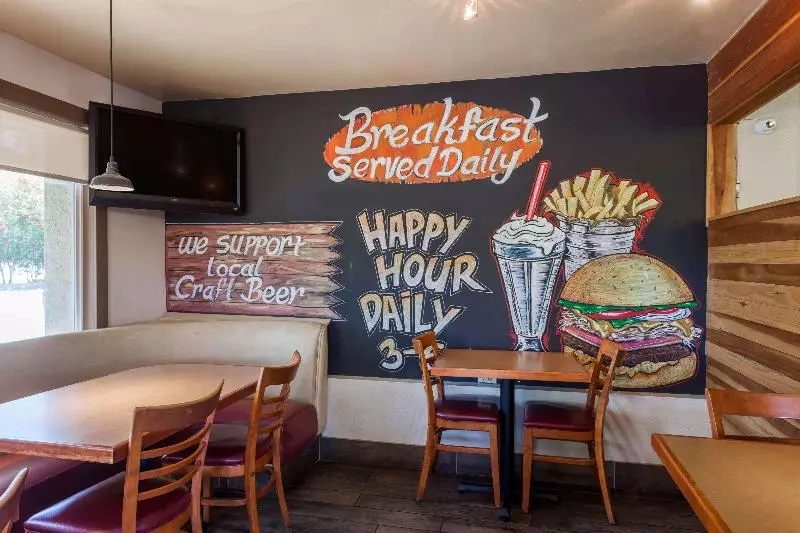 Fotos del hotel Days Inn By Wyndham San Diego  Circle:  5