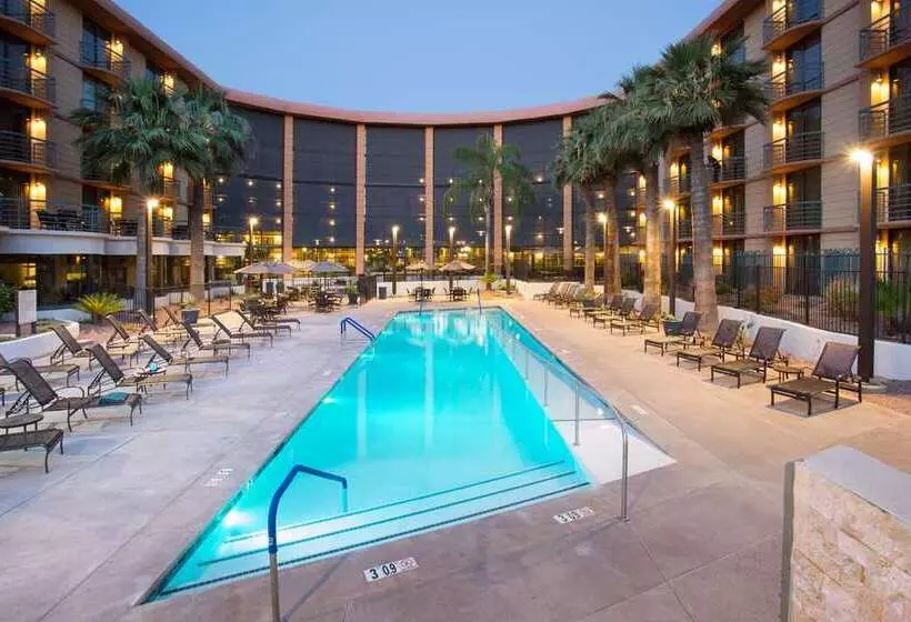 Fotos del hotel Embassy Suites Phoenix - Biltmore:  2