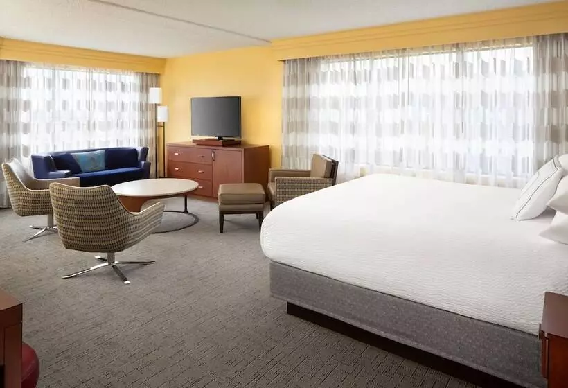 Courtyard By Marriott Fishermans Wharf