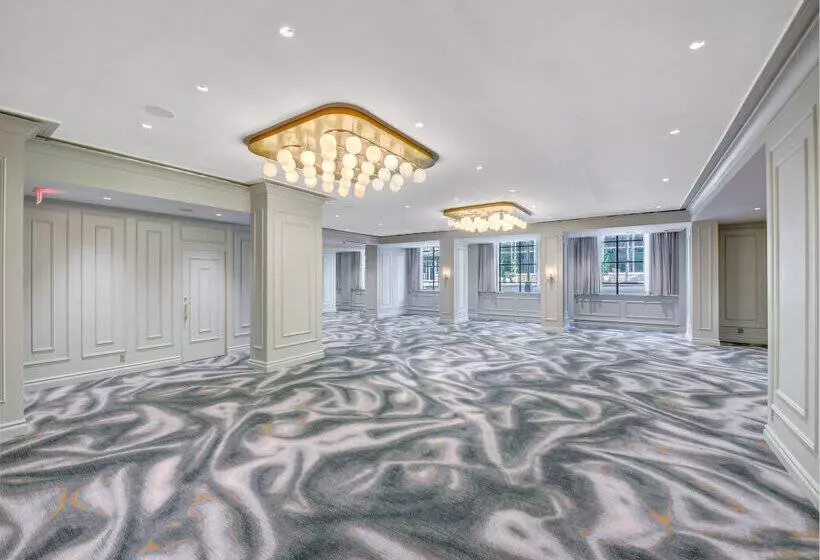 Fotos del hotel The Madison, A Hilton:  27