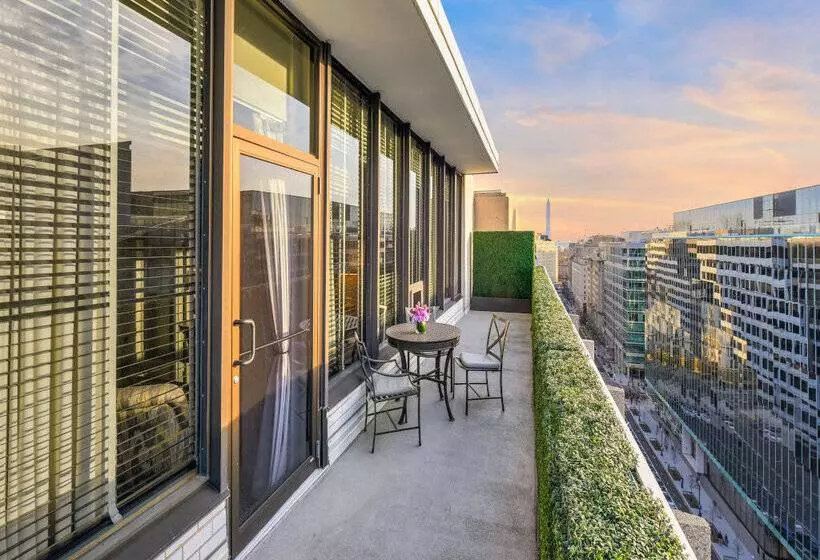 Fotos del hotel The Madison, A Hilton:  38