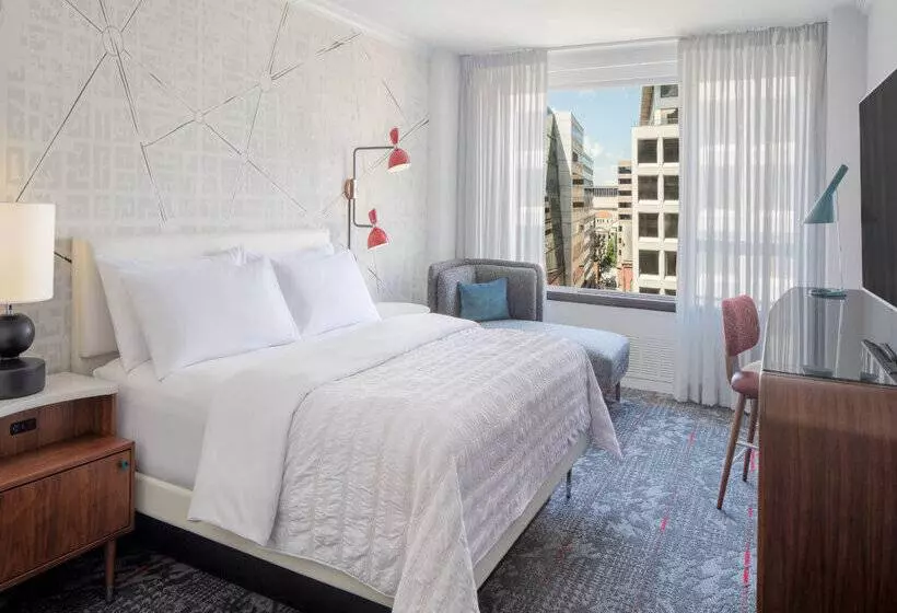 Fotos del hotel The Madison, A Hilton:  4