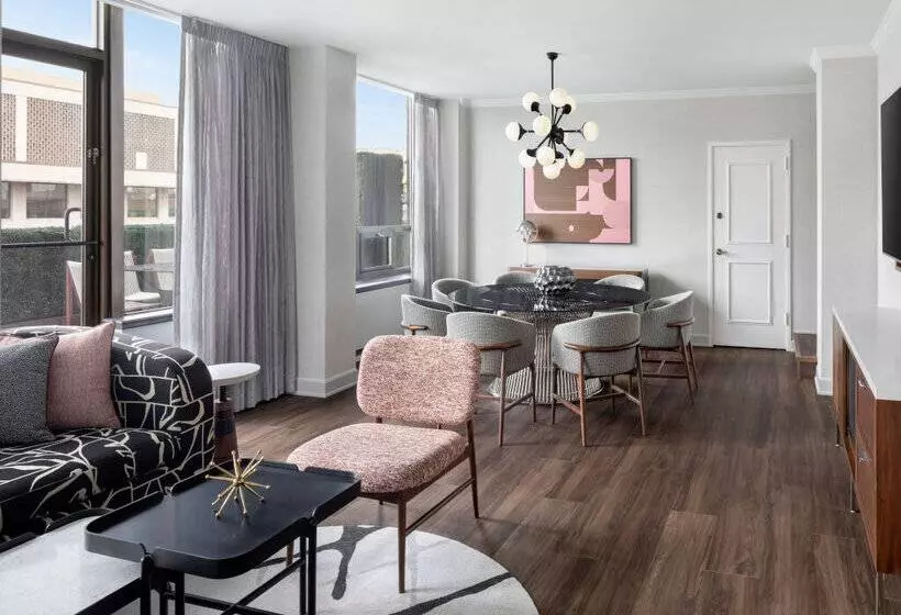 Fotos del hotel The Madison, A Hilton:  57