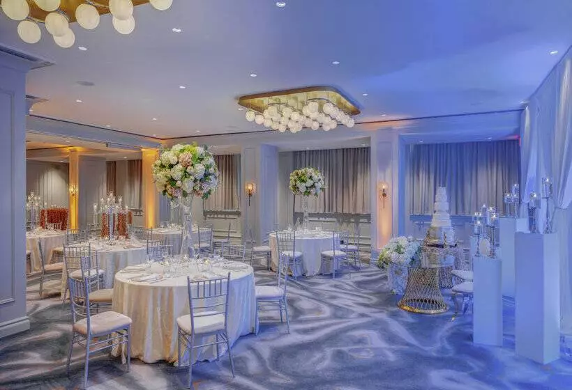 Fotos del hotel The Madison, A Hilton:  63