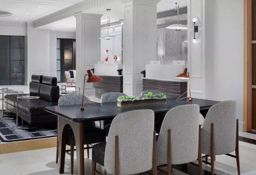 Fotos del hotel The Madison, A Hilton:  70