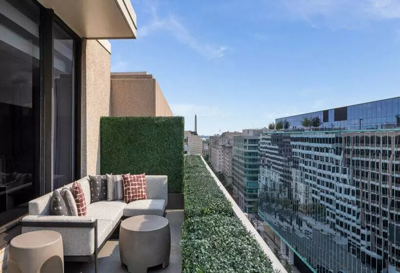 Fotos del hotel The Madison, A Hilton:  37