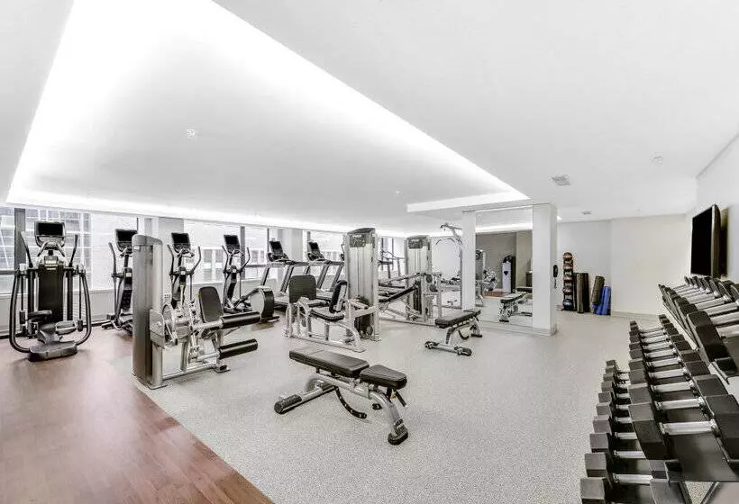 Fotos del hotel The Madison, A Hilton:  31