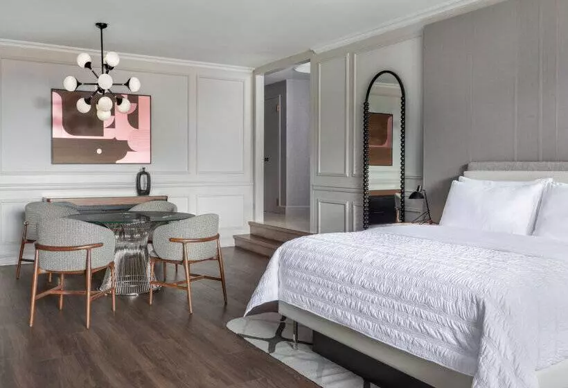 Fotos del hotel The Madison, A Hilton:  10