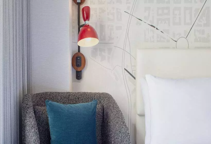 Fotos del hotel The Madison, A Hilton:  21