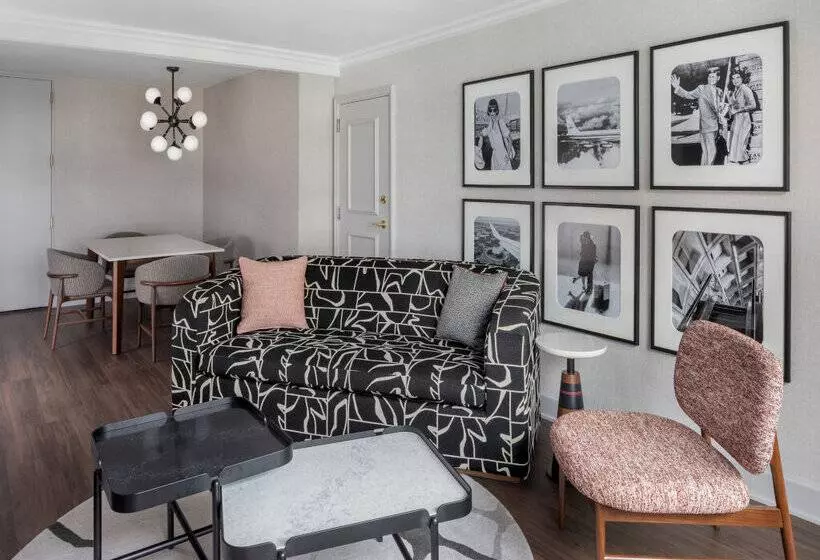 Fotos del hotel The Madison, A Hilton:  24