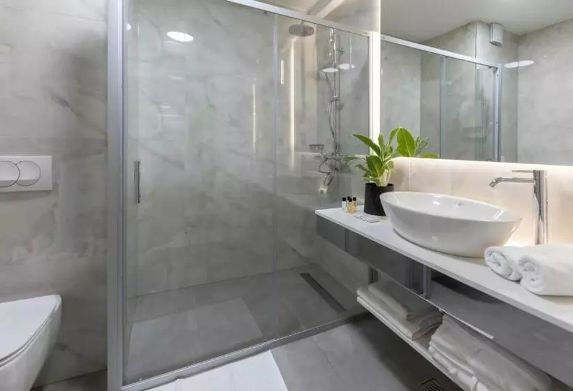 Fotos del hotel Holiday Zagreb:  8