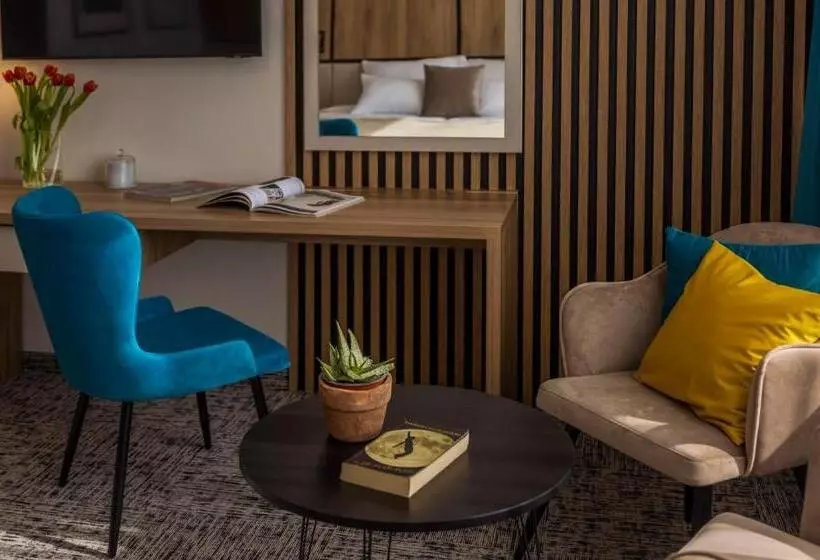 Fotos del hotel Holiday Zagreb:  25