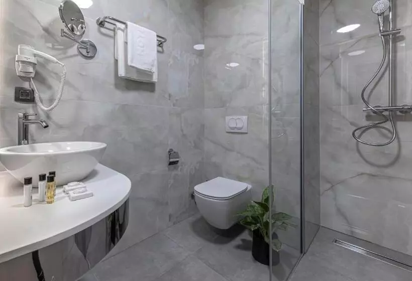 Fotos del hotel Holiday Zagreb:  13