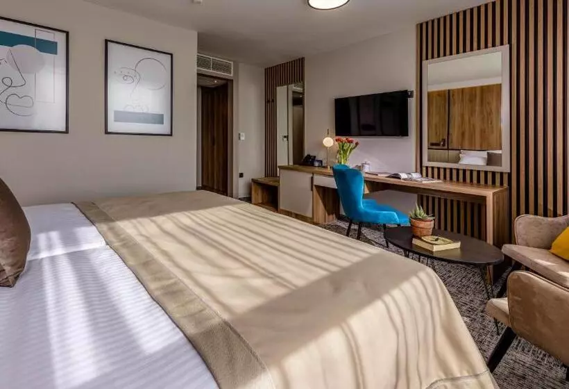 Fotos del hotel Holiday Zagreb:  9