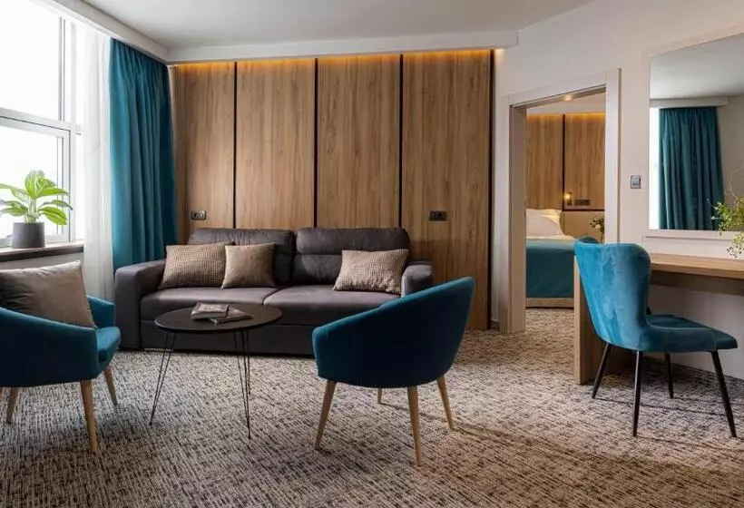 Fotos del hotel Holiday Zagreb:  23