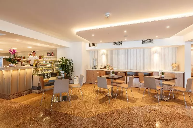 Fotos del hotel Zorna Plava Laguna:  6