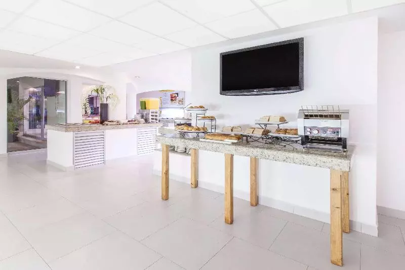 Fotos del hotel Adhara Express:  9