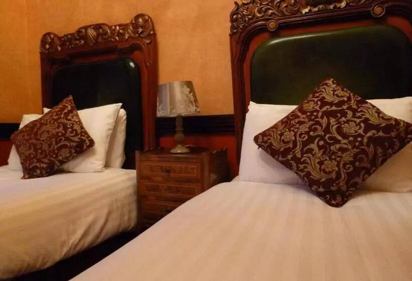 Fotos del hotel Russell Court:  21