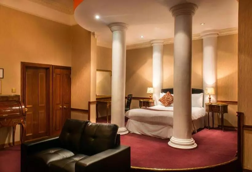 Fotos del hotel Russell Court:  10