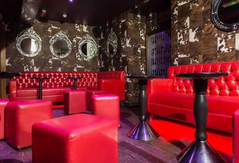 Fotos del hotel Russell Court:  9