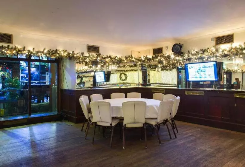 Fotos del hotel Russell Court:  17