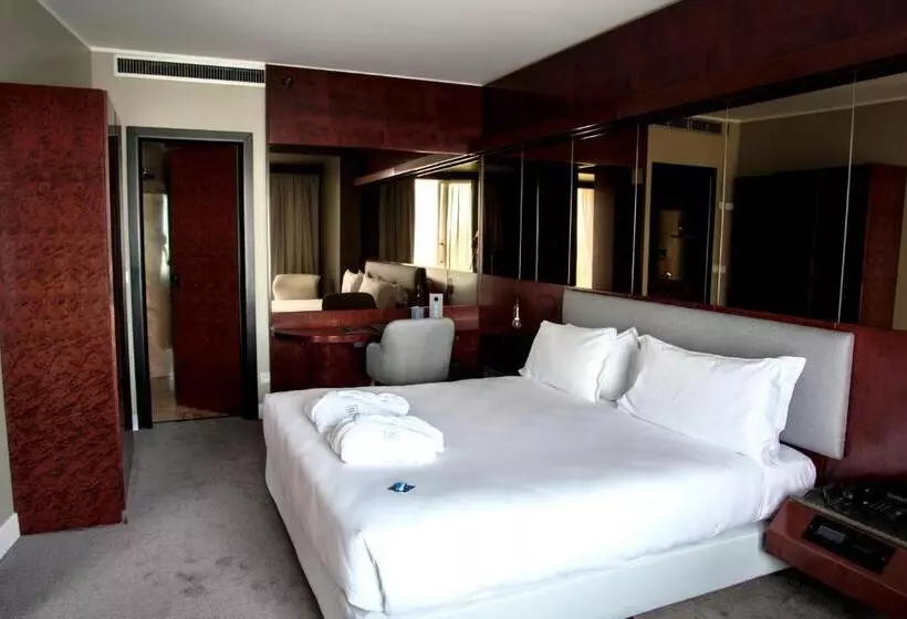 Fotos del hotel The Nicolaus:  2