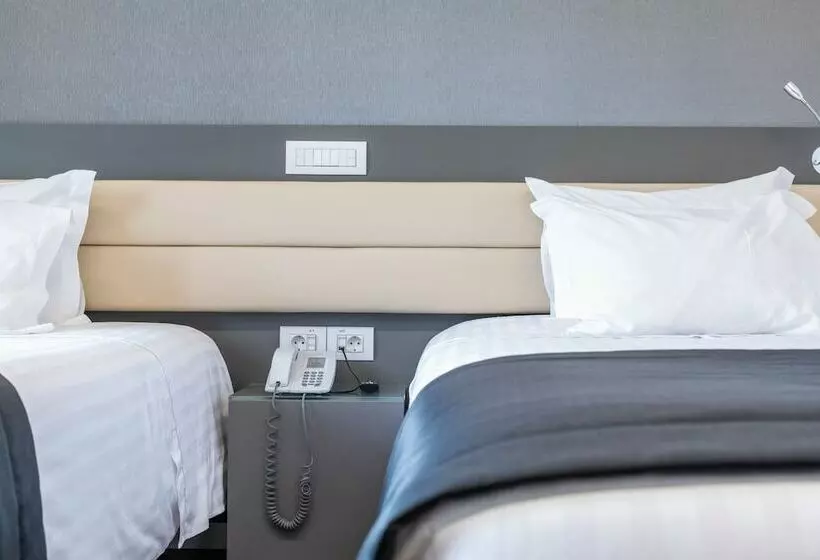 Fotos del hotel Alif Campo Pequeno:  12