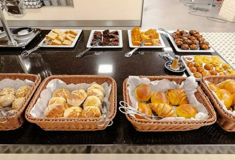 Fotos del hotel Alif Campo Pequeno:  25