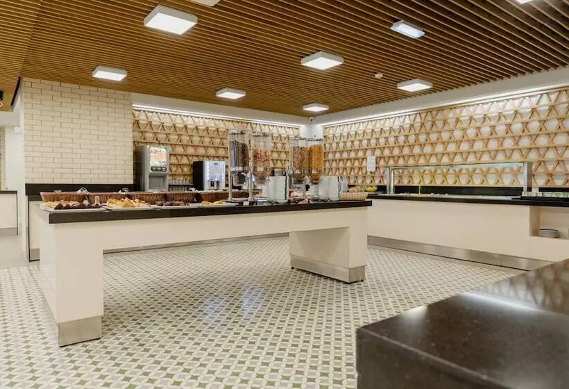 Fotos del hotel Alif Campo Pequeno:  41