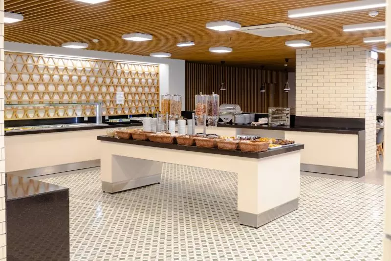 Fotos del hotel Alif Campo Pequeno:  34