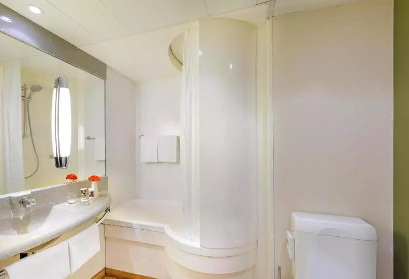 Fotos del hotel Mercure Airport Hotel Berlin Tegel:  2