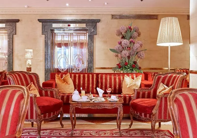 Fotos del hotel Grand Hotel Wien:  2