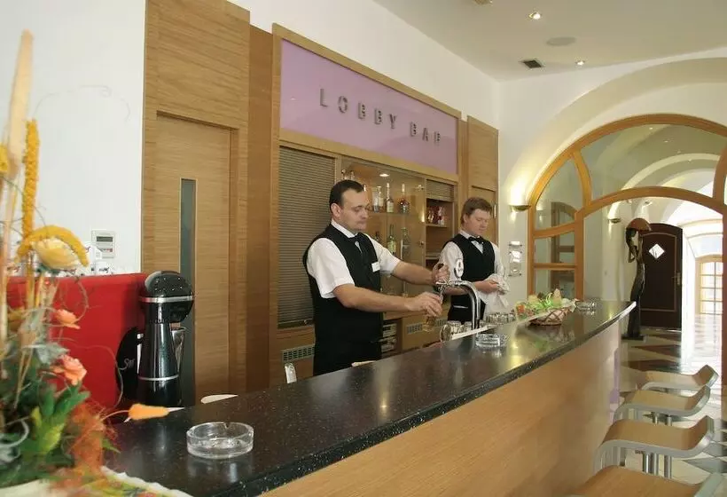 Fotos del hotel Trinity:  5