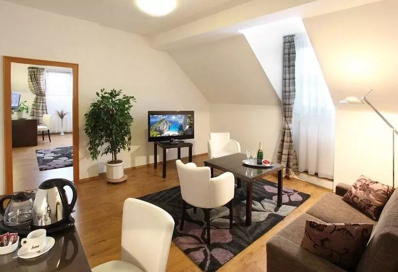 Fotos del hotel Trinity:  25