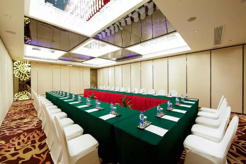 Fotos del hotel Equatorial Shanghai:  8