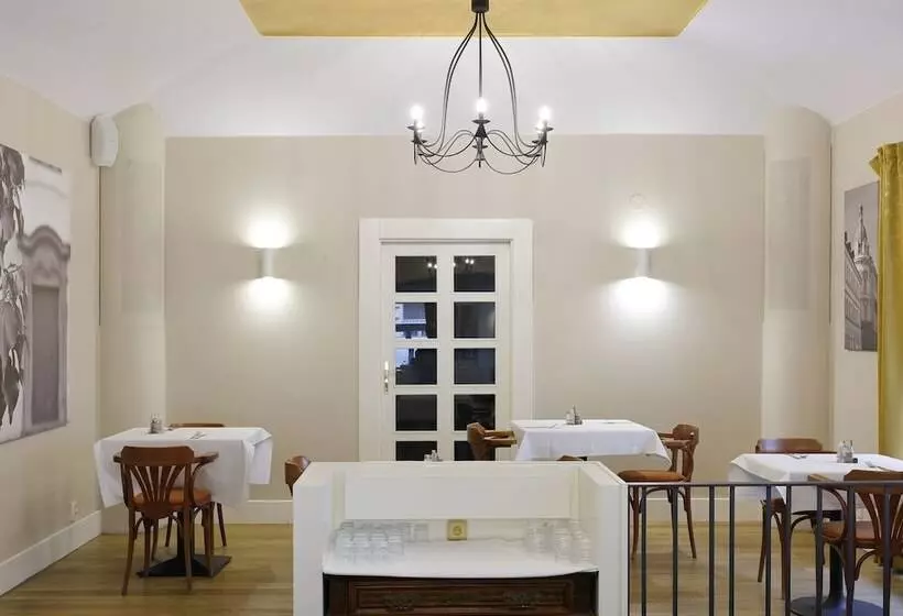 Fotos del hotel Three Crowns:  2