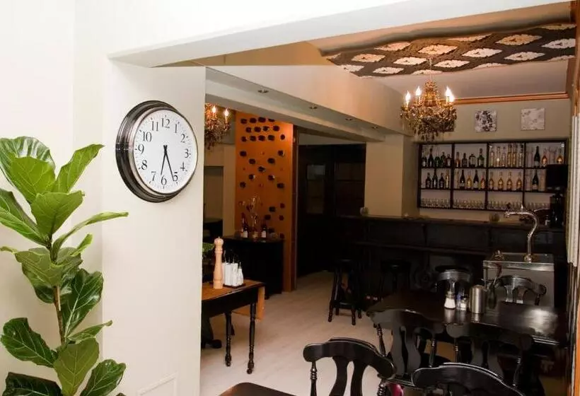 Fotos del hotel Gloria Budapest City Center:  11