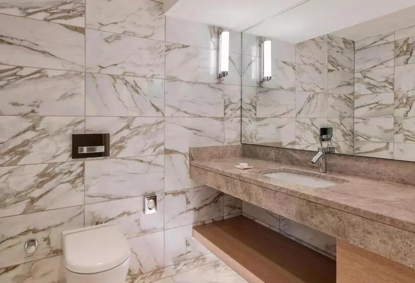 Fotos del hotel Renaissance Polat Istanbul:  6