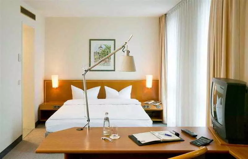 Fotos del hotel Novotel Freiburg Am Konzerthaus:  16