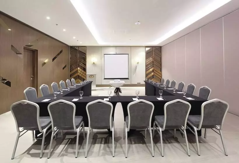 Fotos del hotel City Garden Suites:  7