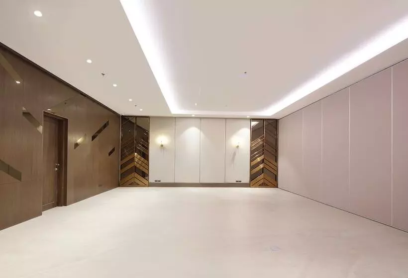 Fotos del hotel City Garden Suites:  17